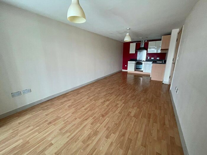 2 Bedroom Apartment To Rent In Lovell House, LS7