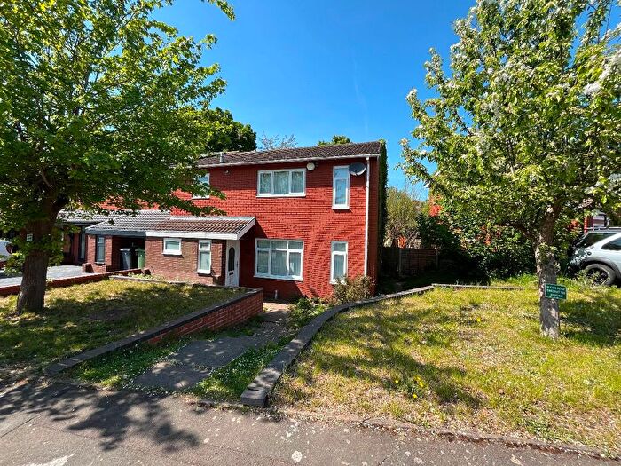 4 Bedroom Detached House To Rent In Alderton Drive, Wolverhampton, WV3