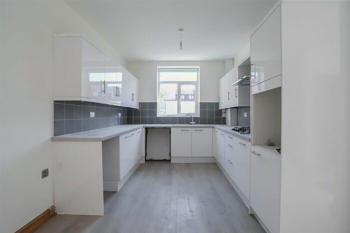 4 Bedroom End Of Terrace House To Rent In Aspinall Street, Heywood, OL10