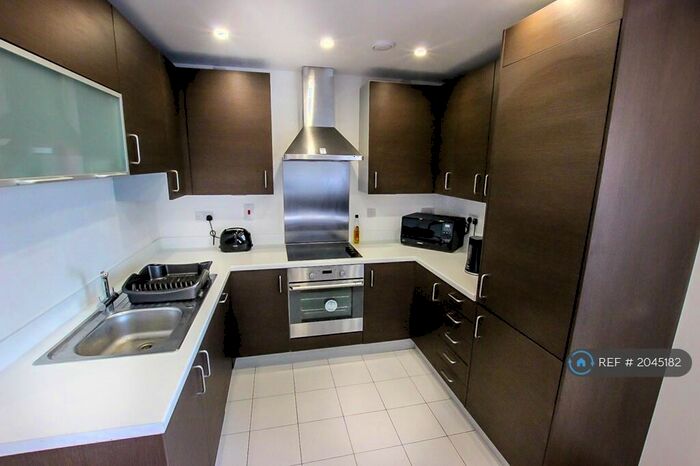 1 Bedroom Flat To Rent In Christian Street, London, E1