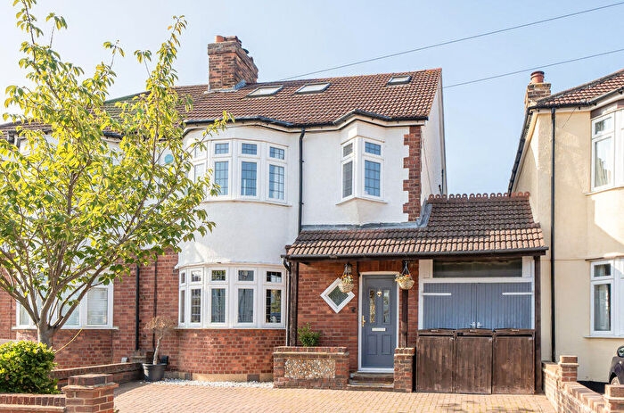 4 Bedroom Semi Detached House For Sale In Gerda Road, New Eltham, SE9