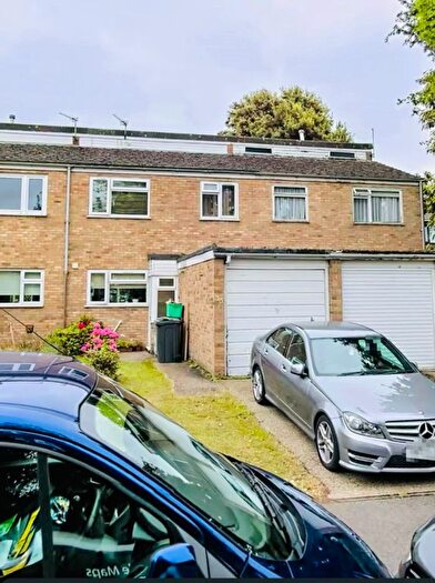 4 Bedroom Terraced House To Rent In Parkside Avenue, Bromley, BR1