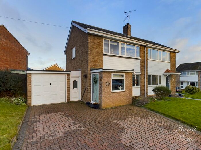 3 Bedroom Semi-Detached House For Sale In Manor Park, Maids Moreton, Buckingham, MK18