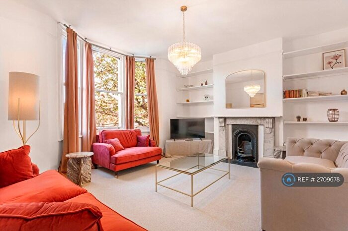 3 Bedroom Maisonette To Rent In Egremont Place, Brighton, BN2