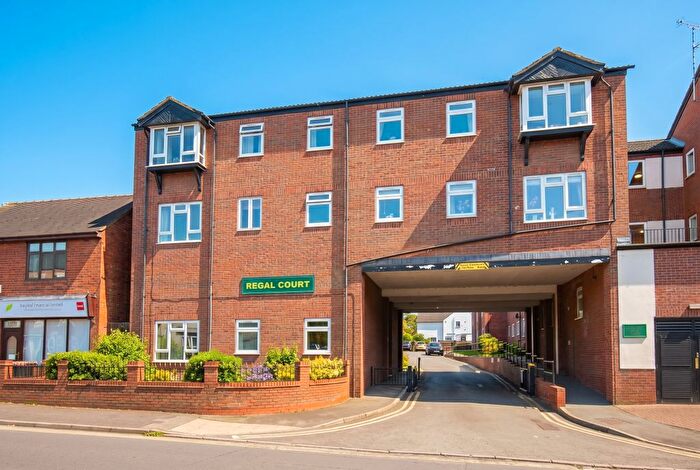 2 Bedroom Flat For Sale In Regal Court, Atherstone, CV9