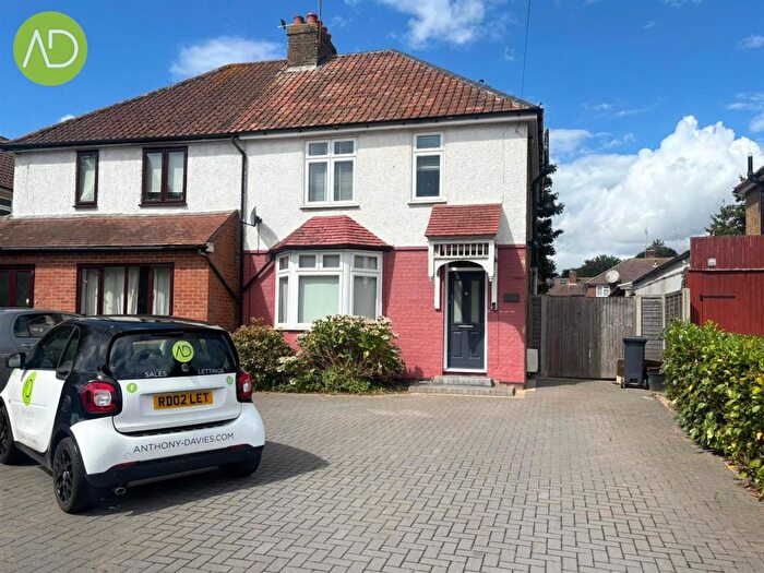 3 Bedroom Semi-Detached House To Rent In High Road, Broxbourne, EN10