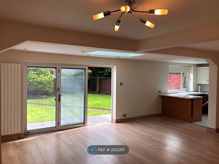 3 Bedroom Semi-Detached House To Rent In North Avenue, Aintree, Liverpool, L10