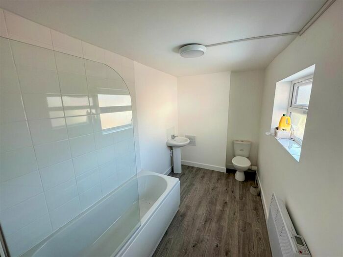 1 Bedroom Flat To Rent In Oxford Street, Ripley, DE5