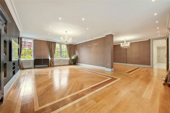 5 Bedroom Flat To Rent In Abbey Lodge, Park Road, London, NW8