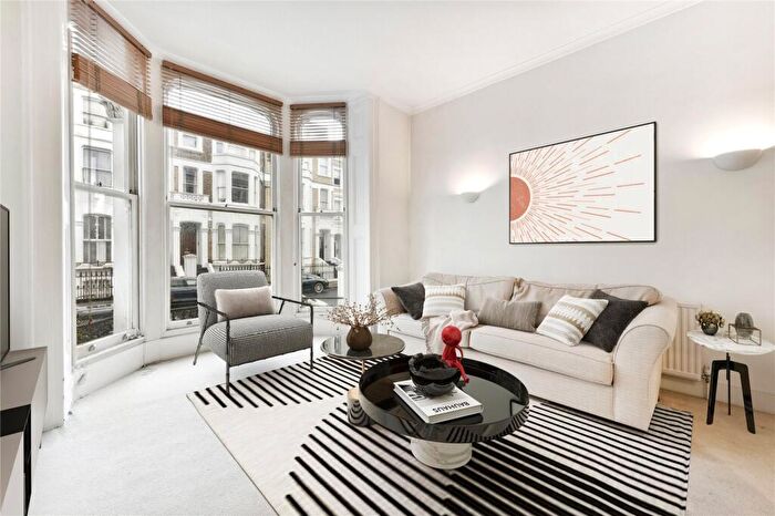 2 Bedroom Flat For Sale In Coleherne Road, The Boltons, SW10
