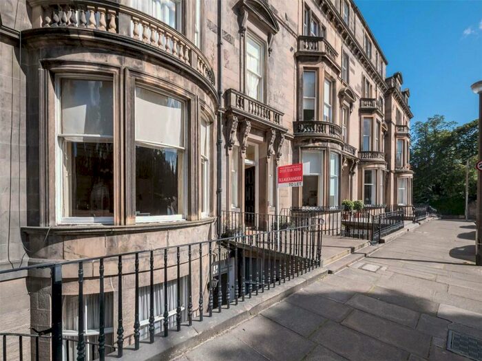 2 Bedroom Flat To Rent In Learmonth Terrace, Edinburgh, EH4