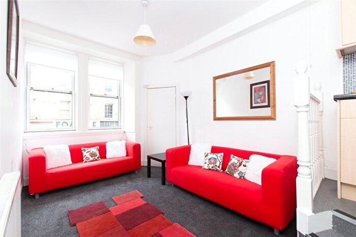 2 Bedroom Flat To Rent In Causewayside, Edinburgh, EH9