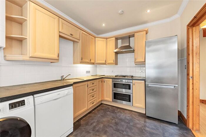 4 Bedroom Terraced House To Rent In Herbert Street, Cambridge, CB4