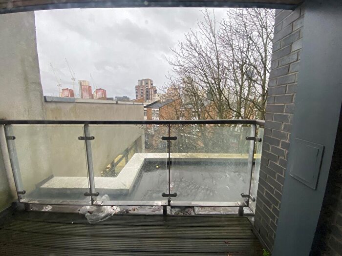 1 Bedroom Flat For Sale In Flat, Chalkhill Road, Wembley, Greater London, HA9