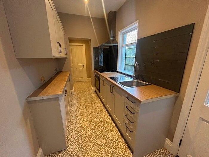 2 Bedroom Property To Rent In Lyndon Road, Sutton Coldfield, B73