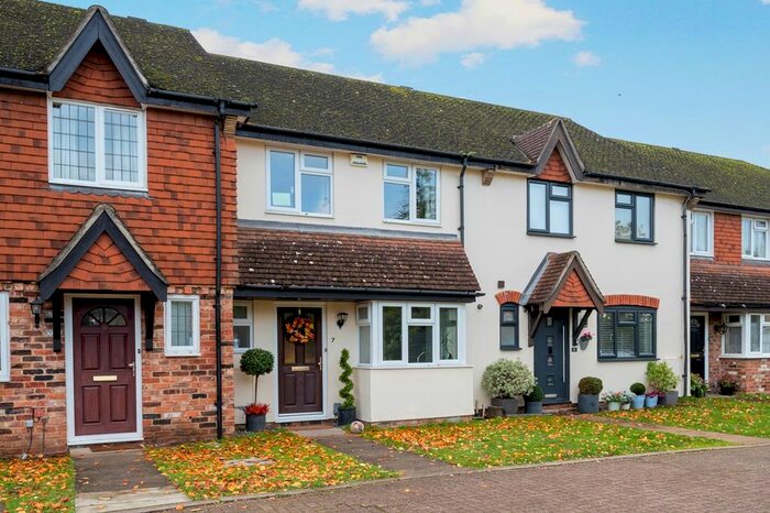 3 Bedroom Terraced House To Rent In Old School Mews, Weybridge, KT13