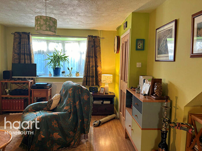 3 Bedroom End Of Terrace House For Sale In Maple Avenue, Chepstow, NP16