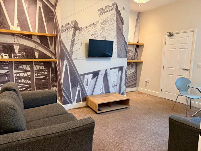 4 Bedroom Flat To Rent In Shortridge Terrace, Jesmond, NE2