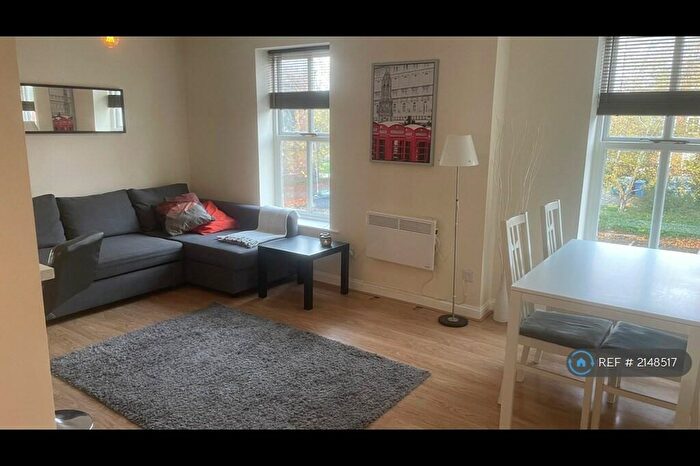 2 Bedroom Flat To Rent In Anglican Court, Liverpool, L8