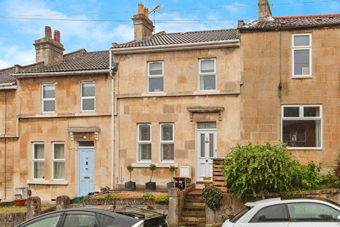 4 Bedroom Terraced House For Sale In Dartmouth Avenue, Bath, BA2