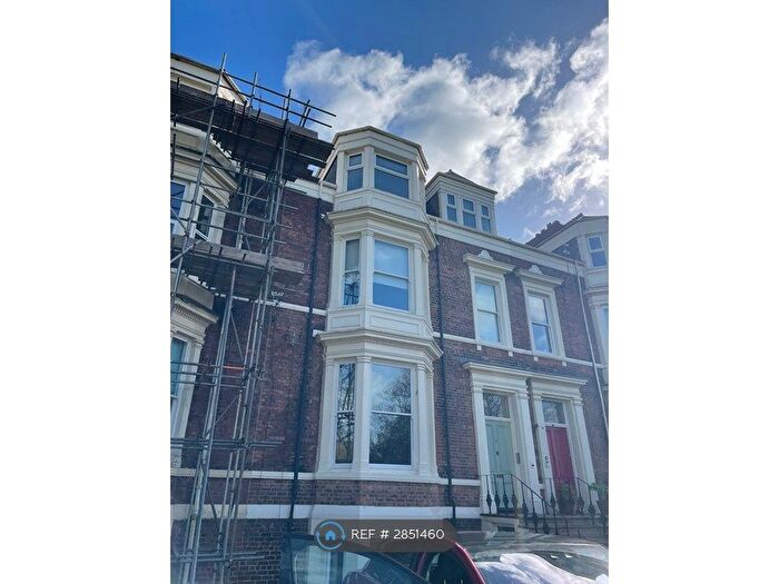 3 Bedroom Flat To Rent In Woodside, Sunderland, SR2