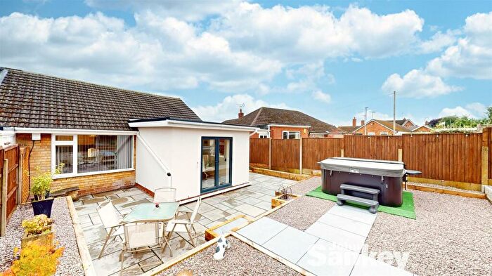 2 Bedroom Semi-Detached Bungalow For Sale In Gordondale Road, Mansfield, NG19