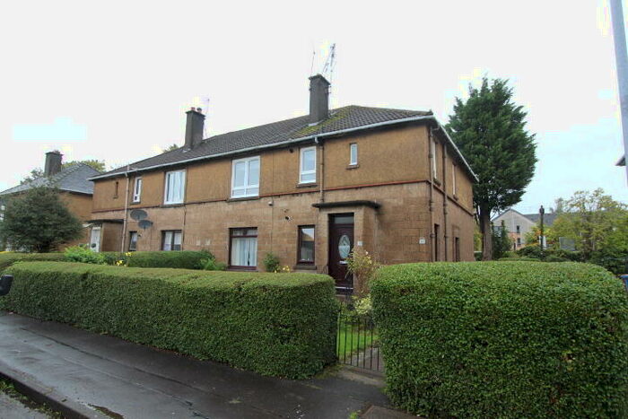 3 Bedroom Flat To Rent In Kinellar Drive, Knightswood, G14