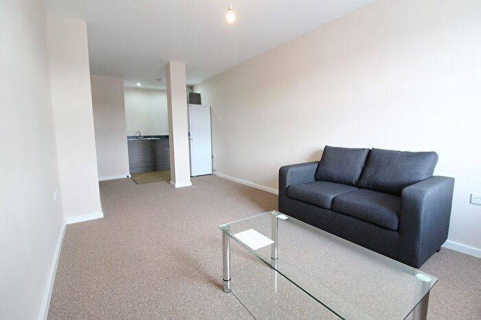 1 Bedroom Flat To Rent In Martins Mill, Pellon Lane, Halifax, HX1