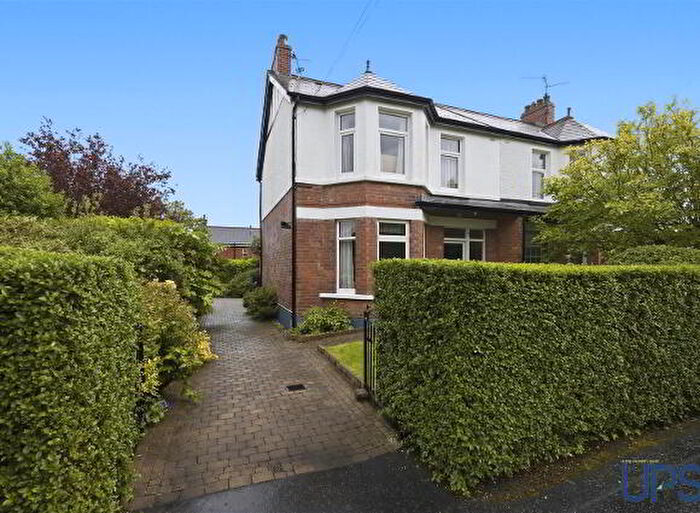5 Bedroom Semi-Detached House For Sale In Merryfield Drive, Belfast, BT15