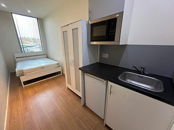 Studio To Rent In Byrom House, Scotland Road, Liverpool, L5