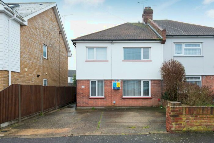 3 Bedroom House To Rent In Fir Tree Close, Ramsgate, CT11