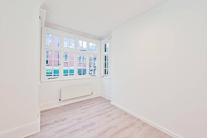 2 Bedroom Flat To Rent In Brondesbury, Brondesbury, London, NW6