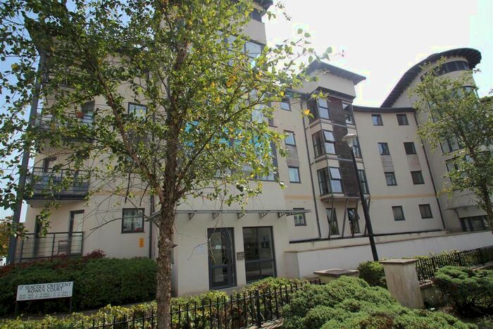 1 Bedroom Flat To Rent In Rowan Court, Old Town, Swindon, SN1