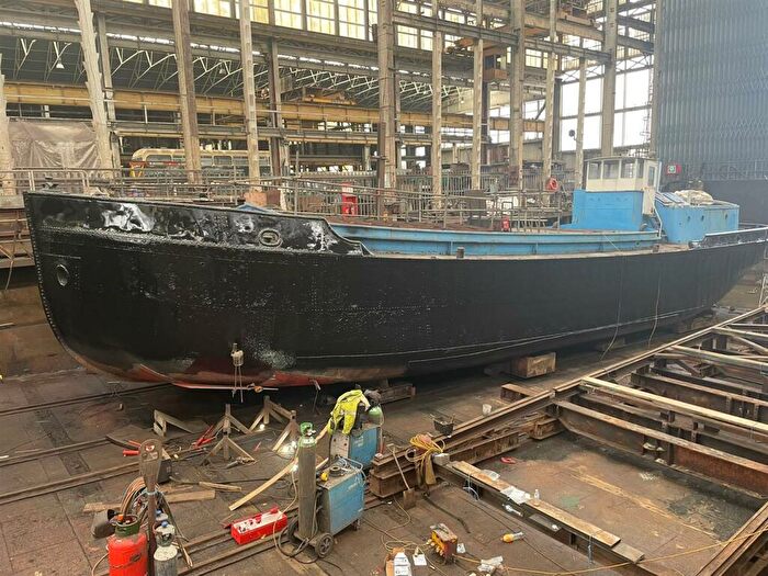 3 Bedroom House Boat For Sale In The Historic Dockyard, Chatham, ME4