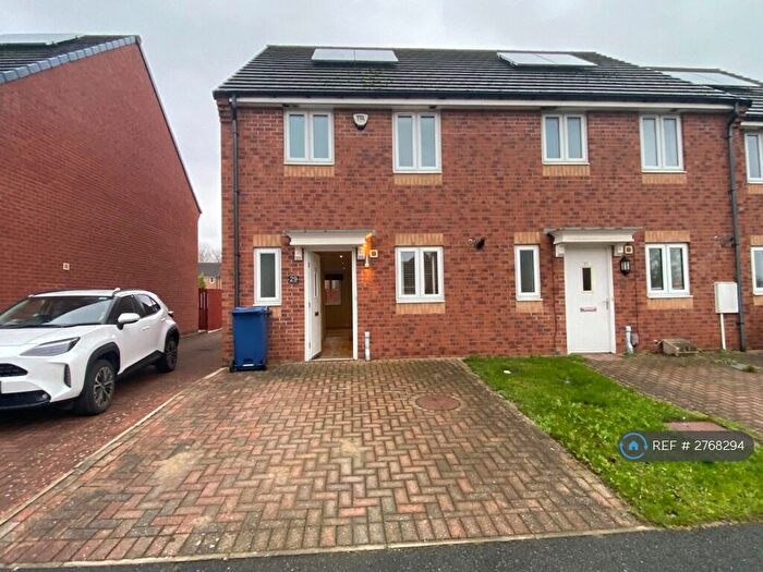 3 Bedroom Semi Detached House To Rent In Brookville Crescent, Newcastle Upon Tyne, NE5