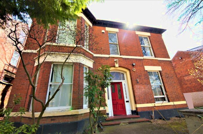 6 Bedroom Detached House To Rent In Middleborough Road, Coventry, CV1