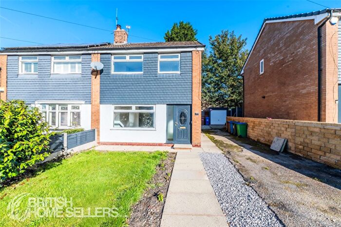 3 Bedroom Semi-Detached House For Sale In Royal Avenue, Heywood, Greater Manchester, OL10
