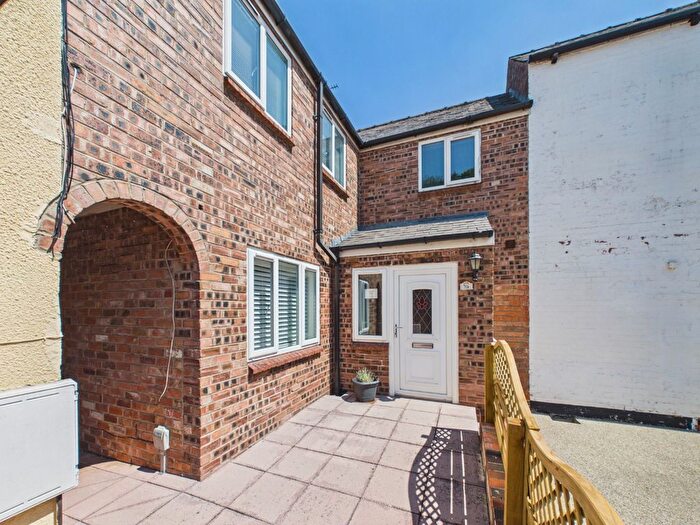 3 Bedroom Terraced House For Sale In Castle Road, Cottingham, HU16