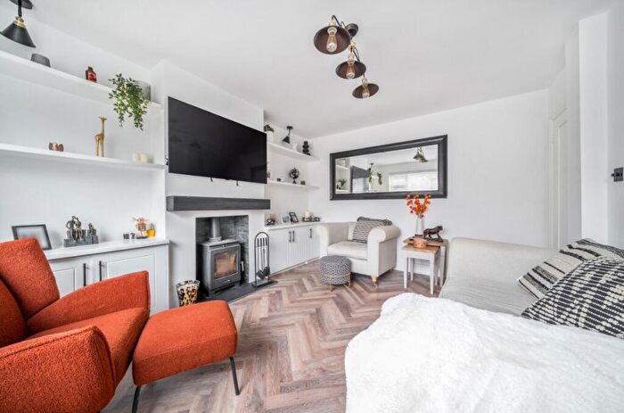 5 Bedroom Semi Detached House For Sale In Margetts Road, Kempston, Kempston, Bedford, MK42