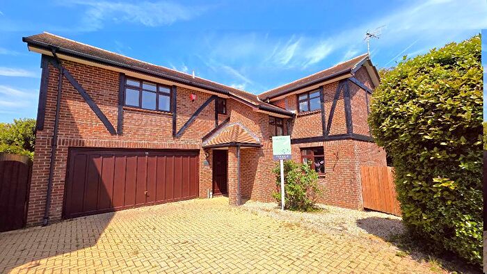 4 Bedroom Detached House For Sale In Nansen Close, Bembridge, Isle Of Wight, PO35