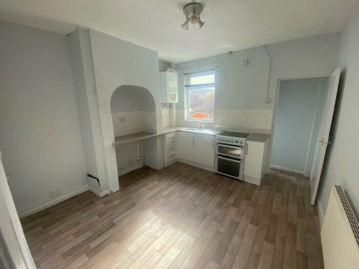 2 Bedroom Terraced House To Rent In Kimberworth Road, Kimberworth, S61