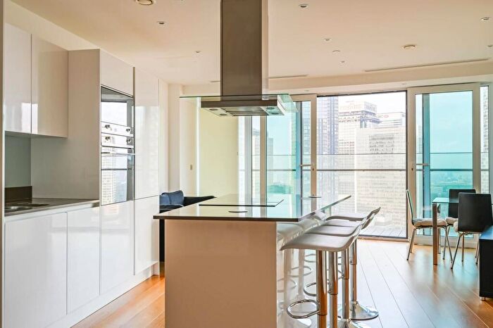 1 Bedroom Flat For Sale In Arena Tower, Canary Wharf, London, E14