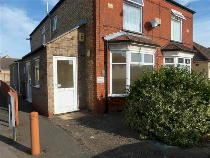 3 Bedroom Flat To Rent In Deerfield Road, March, PE15