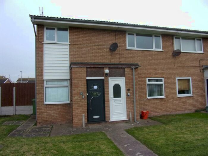 2 Bedroom Apartment To Rent In Lon Islwyn, Prestatyn, LL19