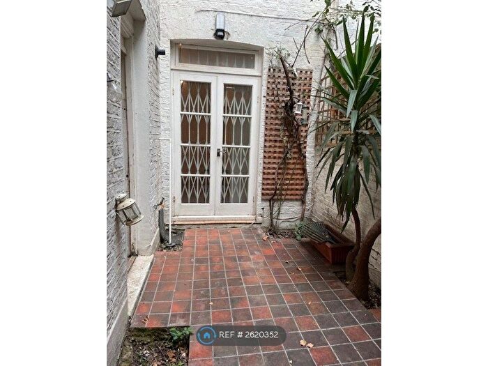 2 Bedroom Flat To Rent In Perham Rd, London, W14