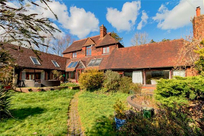 4 Bedroom Detached House For Sale In Grayswood Road, Haslemere, Surrey, GU27