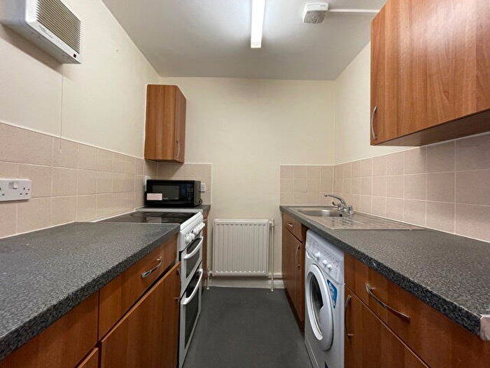 Studio For Sale In Ludwick Mews, London, SE14