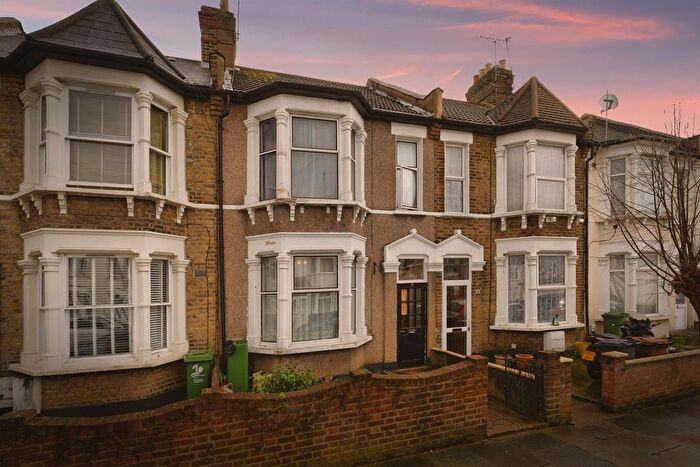 2 Bedroom Terraced House For Sale In Thorpe Road, Barking, IG11