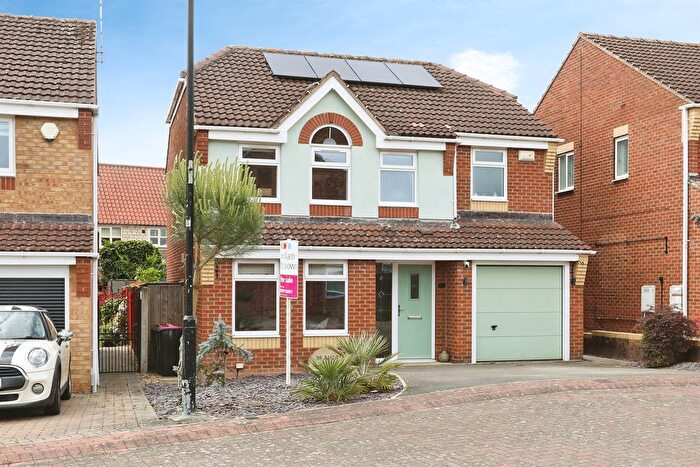 3 Bedroom Detached House For Sale In Town Wells Court, North Anston, Sheffield, S25