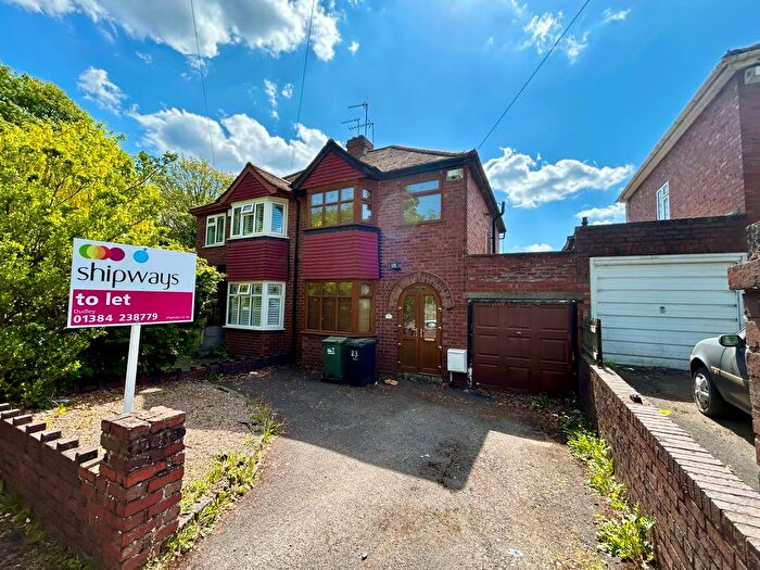 3 Bedroom Semi-Detached House To Rent In Parkes Hall Road, Dudley, DY1